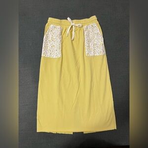 Hem and Thread Yellow Lace Floral Pocket Skirt New